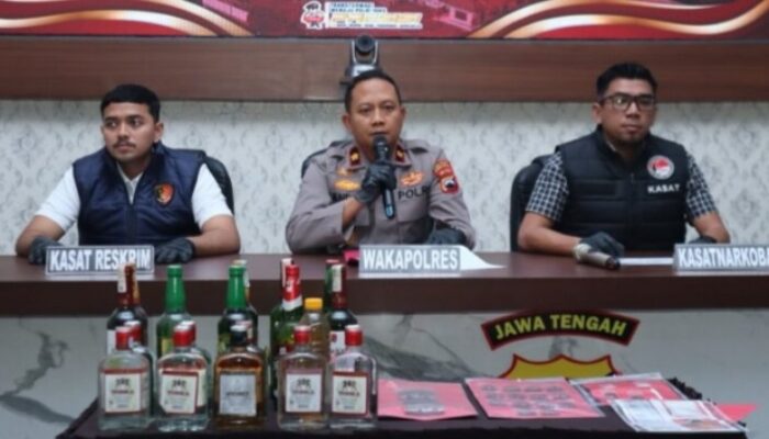 Polres Kebumen Ungkap 7 Kasus Narkoba dan Sita 500 Botol Miras Ilegal