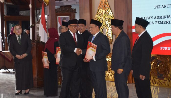 Bupati Banyumas Lantik 207 PNS, Perkuat Birokrasi Profesional untuk Wujudkan Trilas