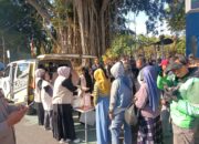 500 Porsi Nasi Goreng Gratis Polresta Malang Kota dan Warung Azzahra Ludes dalam Sejam
