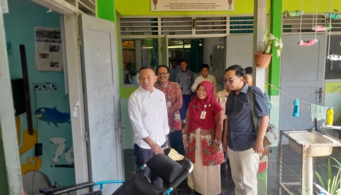 Dari Kekhawatiran Keracunan MBG, Dua Siswa SMPN 1 Turi Ciptakan Alat Deteksi Makanan