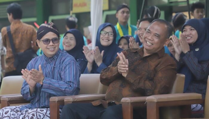 Selaku Alumni, Bupati Sleman Beri Pesan Khusus di Peringatan HUT ke-61 SMKN 1 Godean