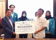 Dukung Pendidikan, Dharma Group Beri Beasiswa 10 Mahasiswa UGJ Cirebon