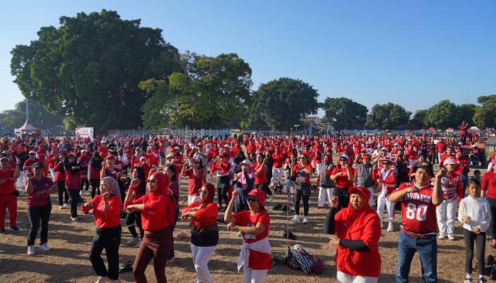 Ribuan Warga Yogya Padati Alun-alun Selatan, Ikuti Senam Massal Festival Mustika Rasa