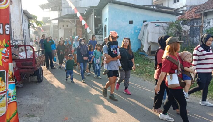 Semarak HUT ke-81 RI, Warga Dusun Lespadangan Mojokerto Gelar Jalan Santai