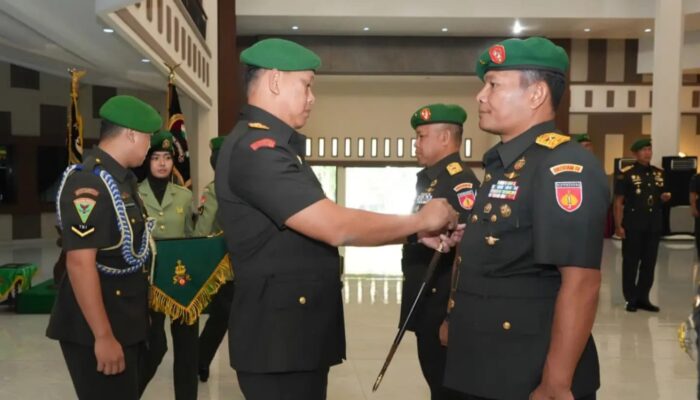 Tongkat Komando Korem 071 Berganti, Lukman Hakim Serahkan Estafet Kepemimpinan kepada Sidik Wahyono