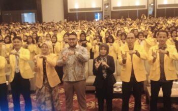 OSMB-KU UT Purwokerto Bekali 1.200 Mahasiswa Baru agar Adaptif dan Berdaya Saing