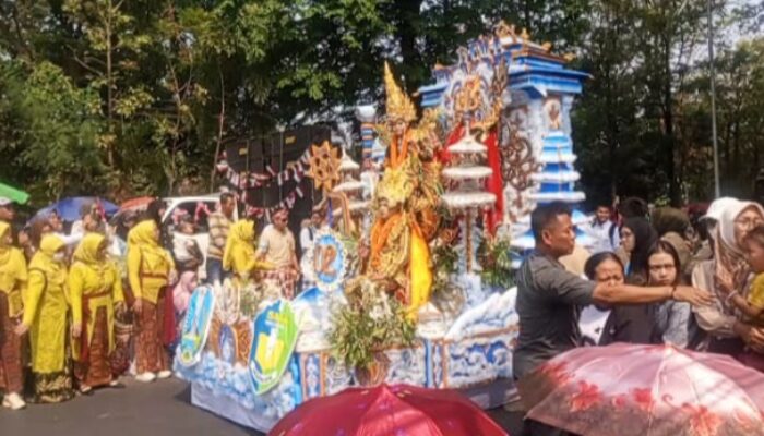 SMASA Nganjuk Angkat Kerajaan Bali Kuno dan Legenda Calon Arang dalam Karnaval HUT RI ke-81