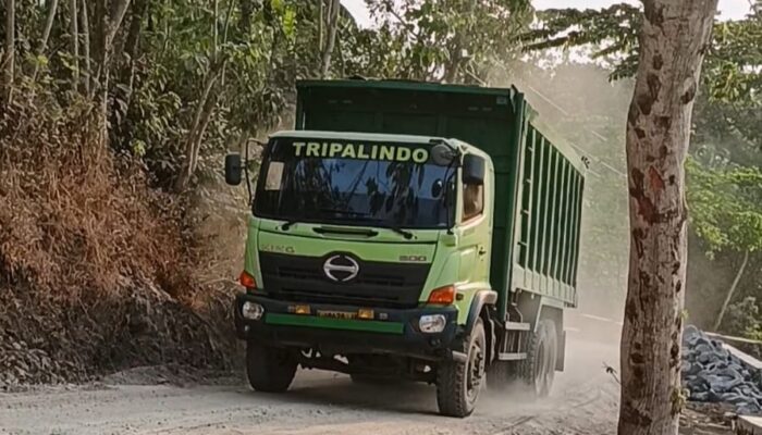 Proyek Jalan Condong-Segaran Dikeluhkan Warga, Debu dan Kerusakan Diduga Dipicu Armada Berat