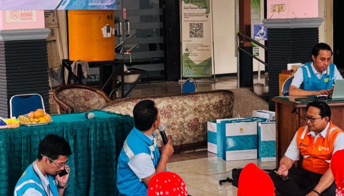Semarak HUT ke-81 RI, PLN Sidoarjo Perkuat Pelayanan Lewat “Nangkring Bareng” Bersama Warga