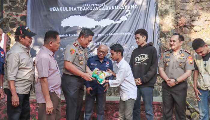 Polresta Malang Kota Salurkan 1 Truk Bantuan dan Rp11 Juta untuk Mahasiswa Terdampak Gempa NTT