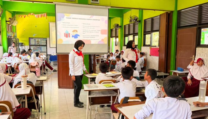 Polwan Goes To School di SDN Cemengkalang, Siswa Diajari Cegah Kekerasan Seksua