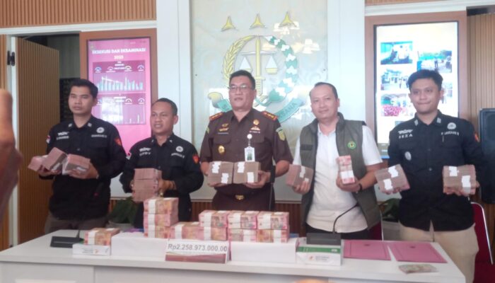 Kejari Kabupaten Pasuruan Selamatkan Rp2,2 Miliar Kerugian Negara dari Kasus Korupsi Dana PKBM 2023-2024