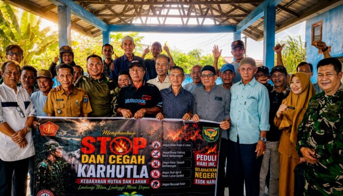 Tim Mabes TNI Gencarkan Penyuluhan Karhutla, Sasar Warga Sejumlah Desa di OKI