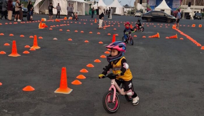Satria Pushbike Purwokerto Gelar Latber, 25 Rider Adu Keterampilan di Menara Teratai