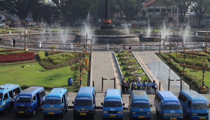 Angkot Gratis untuk Pelajar Resmi Diluncurkan, 66 Armada Layani 15 Rute di Kota Malang