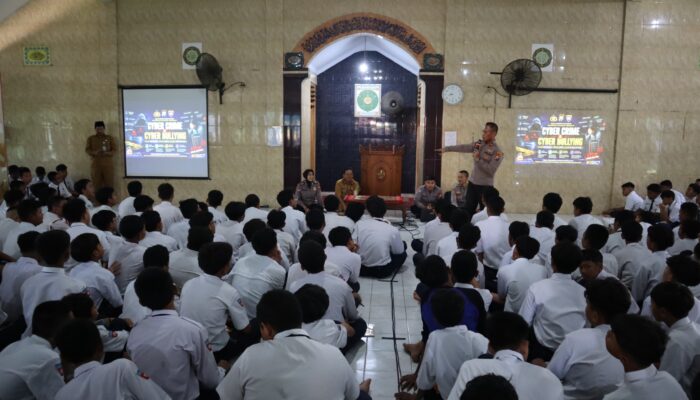 Polresta Sidoarjo Masuk Sekolah, Tanamkan Kesadaran Hukum dan Cegah Radikalisme pada Pelajar