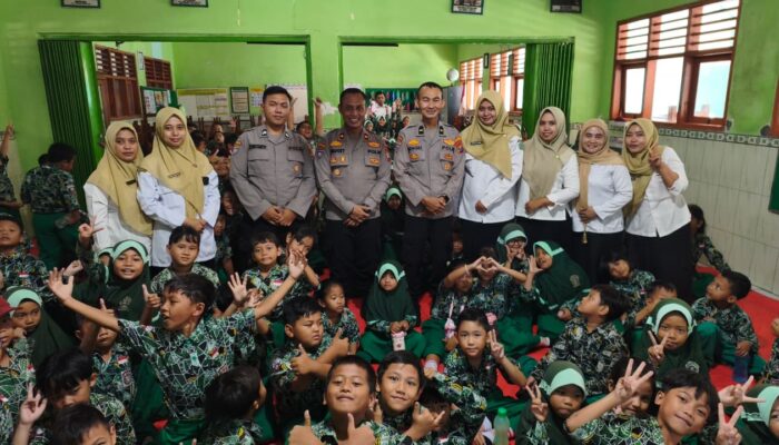 Polresta Sidoarjo Edukasi Pelajar SDN Jimbaran Kulon tentang Bahaya Bullying