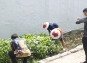 Lapas Sidoarjo Panen Kangkung, Bekali Warga Binaan Keterampilan Pertanian
