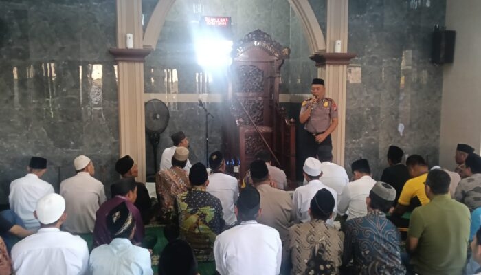 Safari Jumat di Jabon dan Gedangan, Polsek Perkuat Sinergi dengan Masyarakat Jaga Kamtibmas