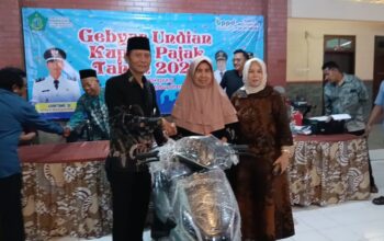Pemdes Sidokepung Gelar Undian Pajak 2026, Sepeda Listrik Jadi Hadiah Utama