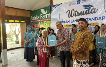195 Lansia Sleman Diwisuda dari Sekolah Lansia Standar 2 Tahun 2026