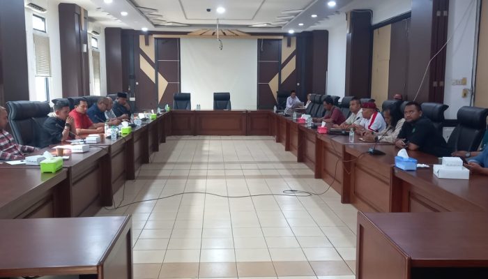 13 dari 14 Perusahaan Mangkir Audiensi Soal Jalan Rusak di Ngembal, GAIB Perjuangan Ancam Tutup Akses Kendaraan Berat