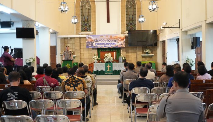 Kapolresta Sidoarjo Hadiri Minggu Kasih di GKI, Perkuat Toleransi dan Jamin Keamanan Ibadah