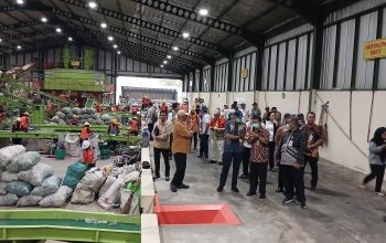 Tinjau dan Verifikasi TPST Donokerto, Tim Pusat Puji Pengolahan Sampah Pemkab Sleman