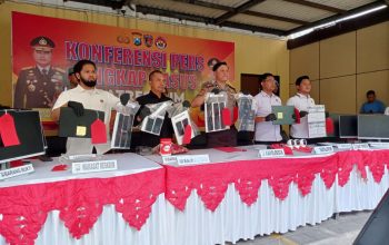 Polresta Sidoarjo Bongkar Dugaan Penipuan Online Lintas Negara, 8 Orang Diamankan