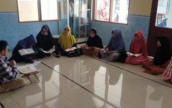MT Fiqhunnisa Dampingi Mualaf di Sumbang, Gelar Pembelajaran Al-Qur’an Rutin Setiap Pekan