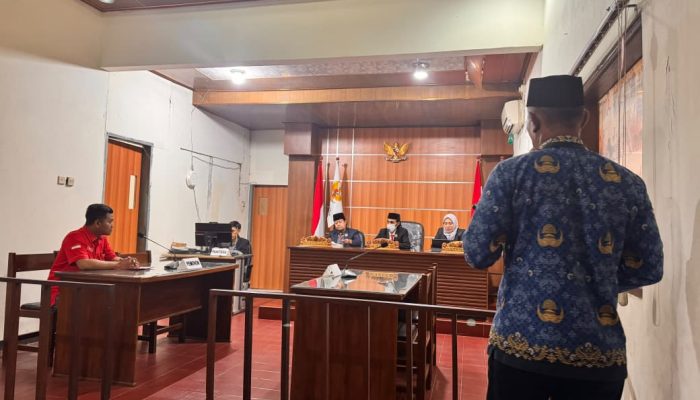 Sidang Sengketa Informasi Publik Desa Leces Ditunda, Kades Tak Hadir Tanpa Keterangan Jelas